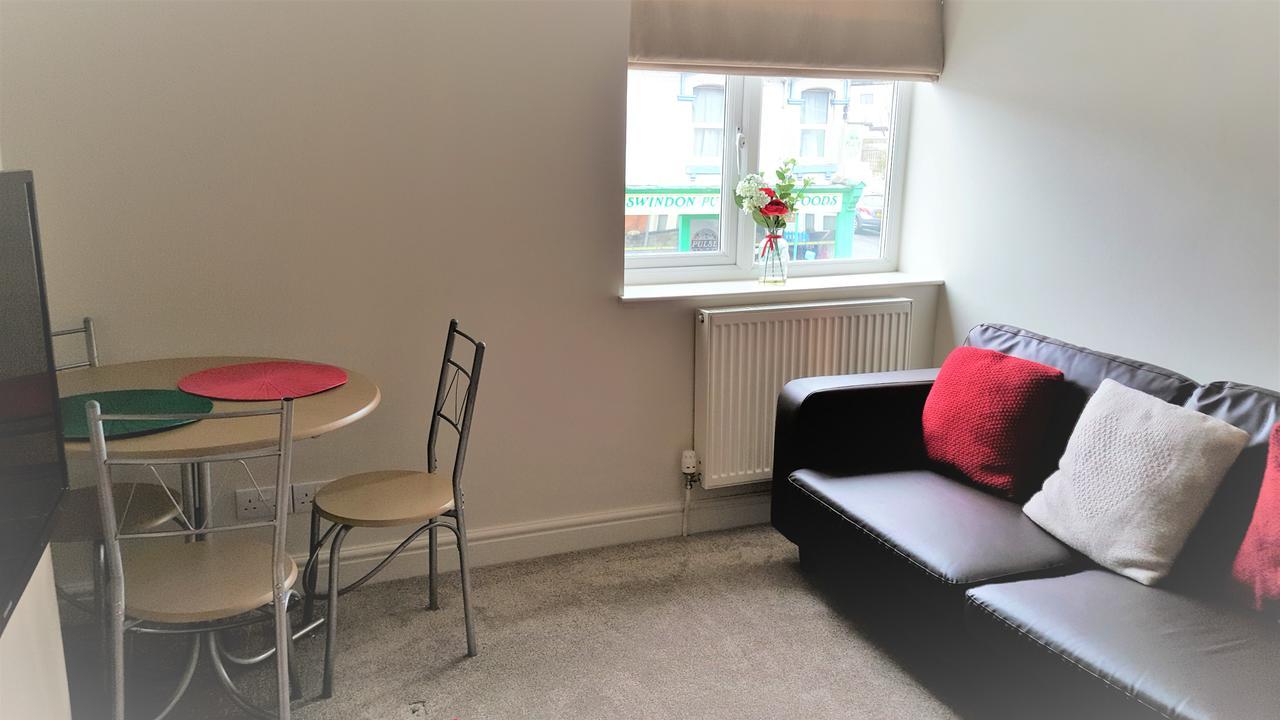 Swindon City Centre Duplex - Entercloud9Sa 外观 照片